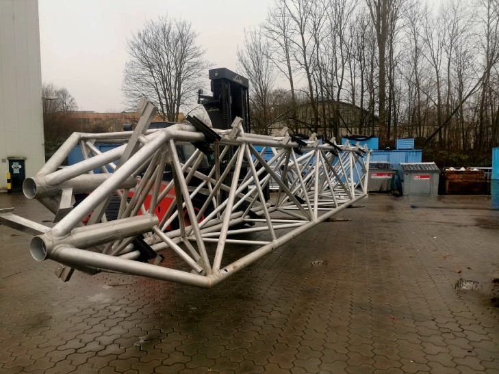 Aluminiummasten für Schwimmhalle